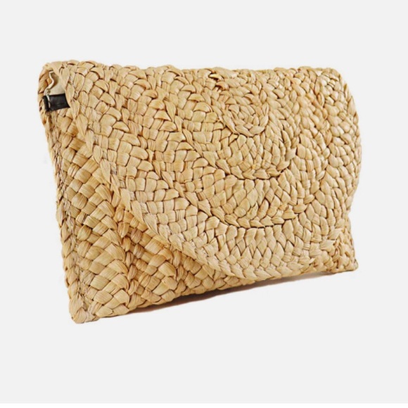 Hacienda Straw Clutch - Picture 2 of 6